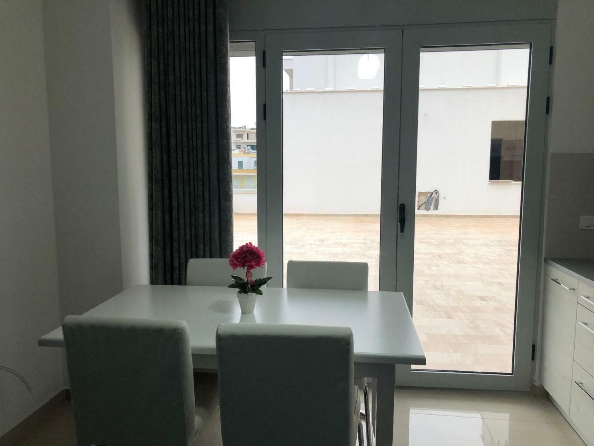 Luxury Sea View Apartaments ซารานเดอ ภายนอก รูปภาพ
